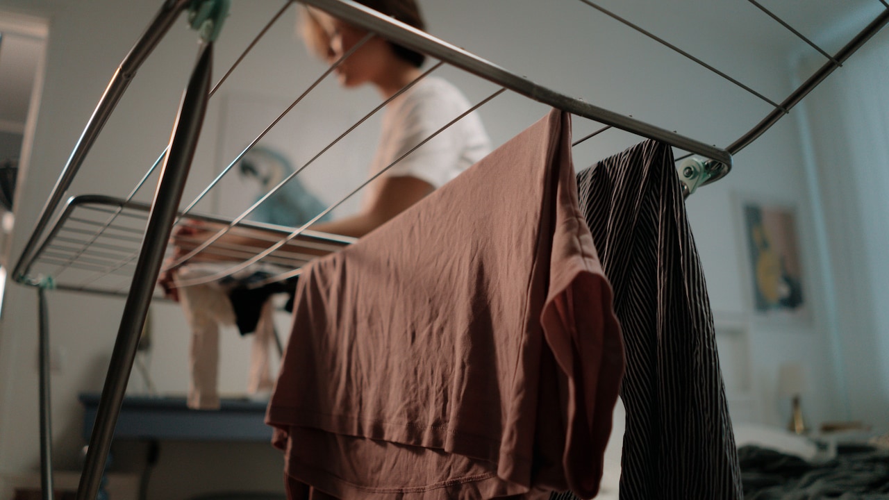 7 Drying Racks For Small Balconies And Bathrooms
