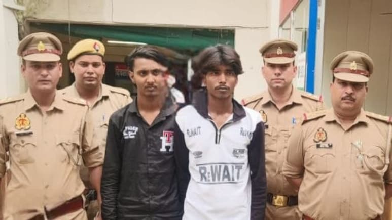 भिखारी ने पागल कहा तो भड़क गए लड़के, 15 मिनट तक पीटा; ऊपर चढ़ा दी स्कूटी और बनाया वीडियो