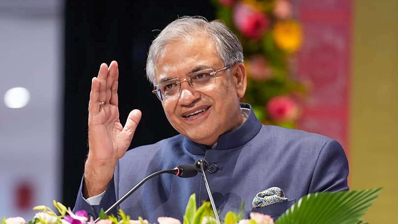 CEC ज्ञानेश कुमार पर बड़ा आरोप, केरल के पूर्व मुख्य सचिव बोले- BJP टिकट का दिया था ऑफर