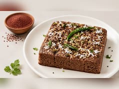 रागी रोटी की जगह, एक बार जरूर ट्राई करें कैल्शियम, आयरन, प्रोटीन और फाइबर से भरपूर Ragi ढोकला