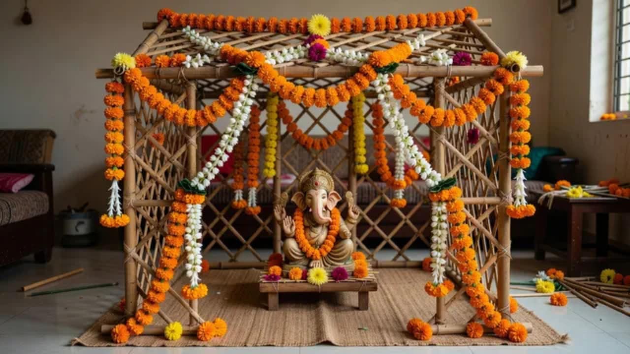 Ganesh Chaturthi 2026: थर्माकोल छोड़ें... इन चीजों से सजाएं गणपति का पंडाल, घर बैठे तैयार हो जाएगा सुंदर मंडप