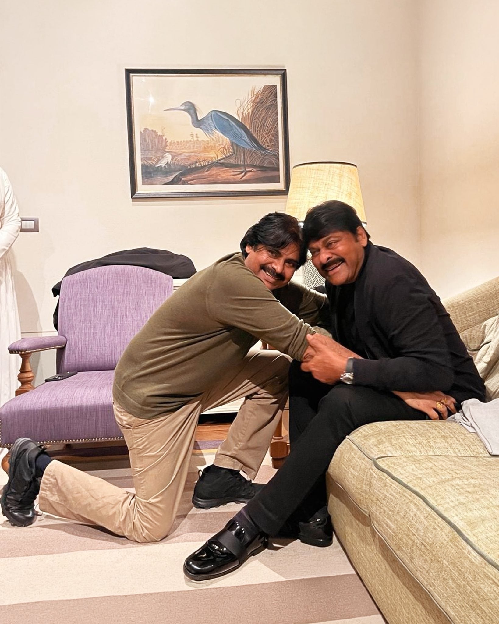 Chiranjeevi Wishes Brother Pawan Kalyan on Birthday, Praising His Values and Public Service