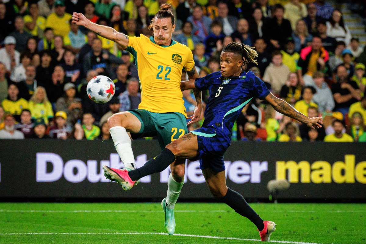 Brazil rally to beat Australia 4-2 in Brisbane friendly