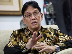 Indonesia Finance Minister Sacked Over Clash With President's Ex-Aide