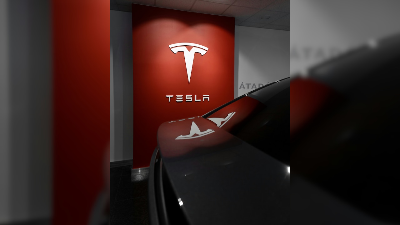 Tesla Faces Trial Over Allegations Of Racial Harassment, Segregation At California Plant