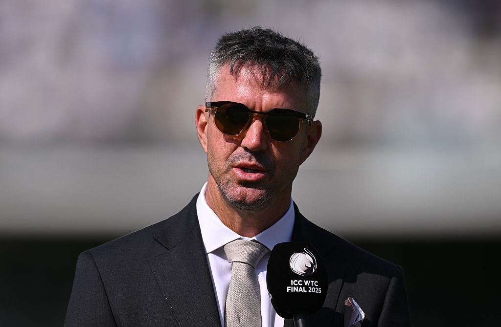 Pietersen Mocks Pak After Mass Sackings: "Toss Should Start The Night Before"