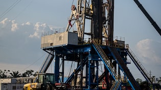 Dangote Hires Engineers India for $16 Billion Kenya Refinery