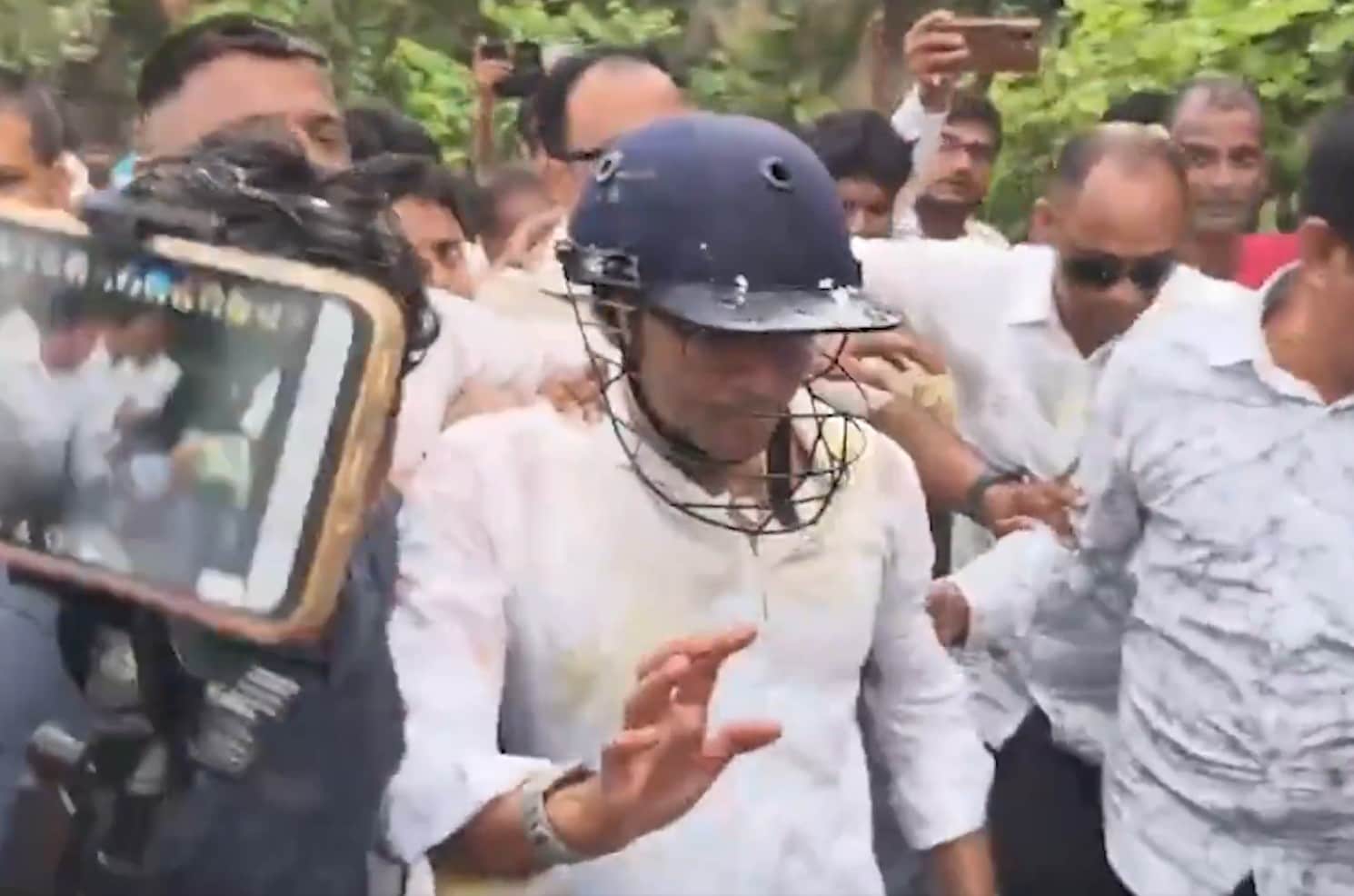 बंगाल चुनाव नतीजों से ठीक पहले सोनारपुर दौरे के दौरान अभिषेक बनर्जी पर हमला हुआ था 
