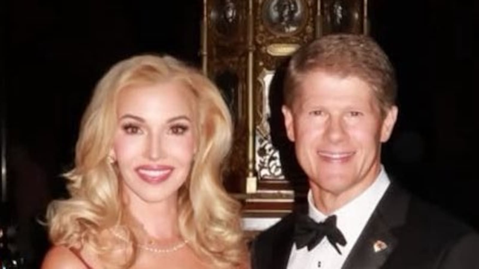 Kansas City Chiefs Owner Clark Hunt’s Wife Tavia Hunt’s Unexpected Move Draws Buzz