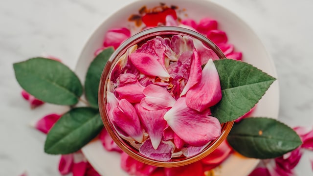 Skin texture can benefit from the use of rose water in a controlled manner