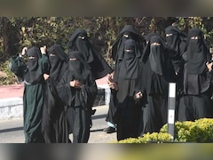 MP: छात्राओं को हिजाब पहनने और नमाज के लिए किया मजबूर, स्कूल के 4 आरोपियों के खिलाफ FIR रद्द करने से HC का इनकार