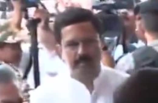 LIVE: दिल्ली में इंडिया गठबंधन की बैठक शुरू, सोनिया-राहुल के साथ ममता-तेजस्वी भी मौजूद, इन दलों ने बनाई दूरी