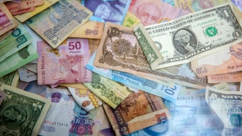 RBI's Forex Swap Window Draws Record $143.6 Billion To Shore Up Rupee