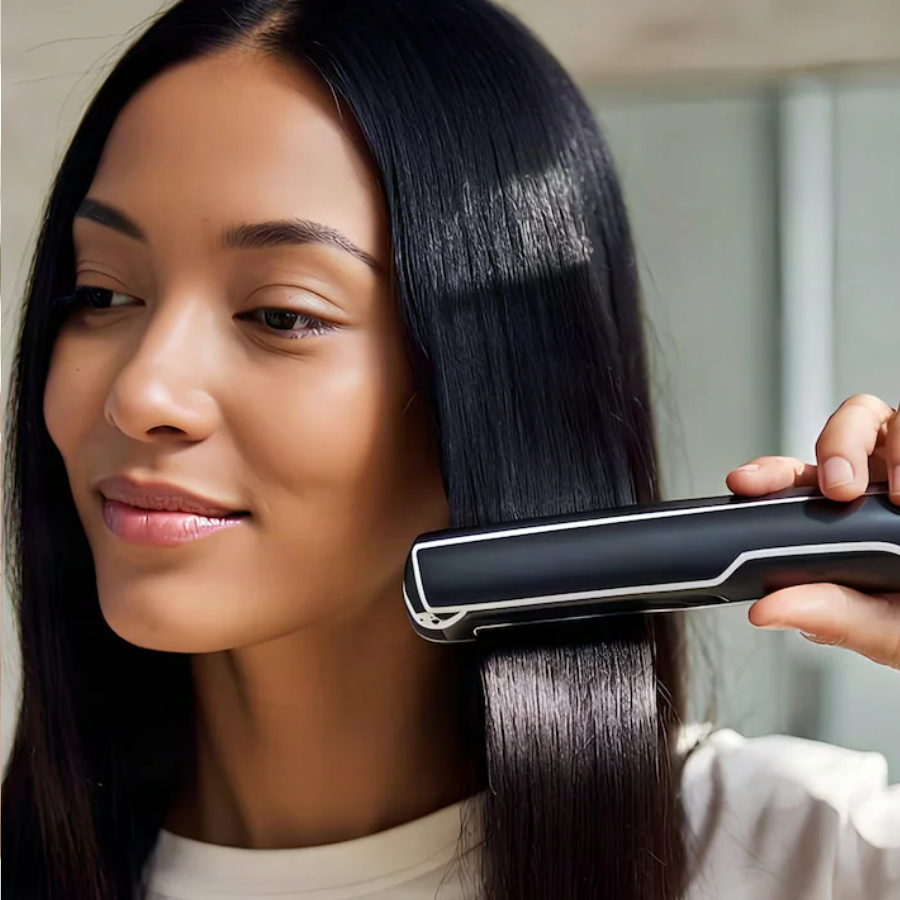 Ionic vs Ceramic Dryer: Which Handles Monsoon Frizz Better