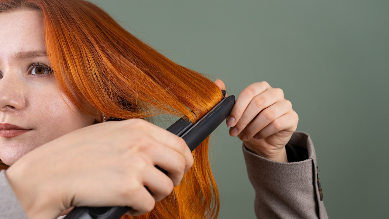 10 Flat Iron Mistakes That Make Hair Catch, Pull Or Break Near The Plates