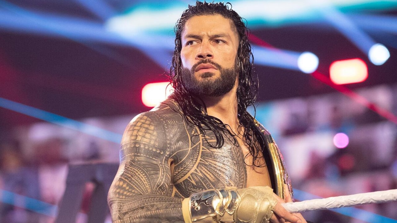 Roman Reigns To Lose His Title To 3-Time WWE Champion At WrestleMania? WWE Legend Shares His Prediction