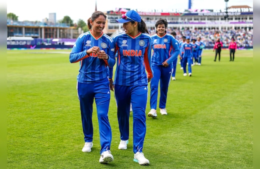 India vs Hong Kong LIVE Score:  हांगकांग के खिलाफ टीम इंडिया की दमदार शुरुआत