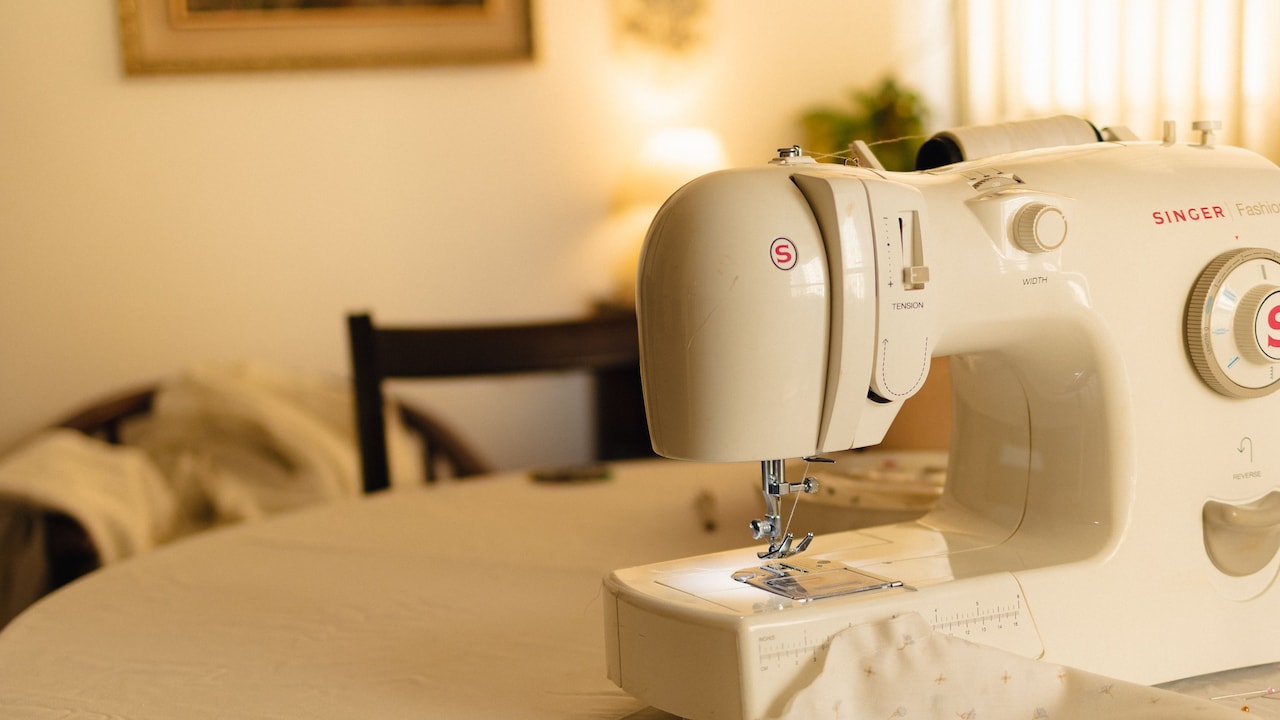 How to prevent fabric snags in mini sewing machines