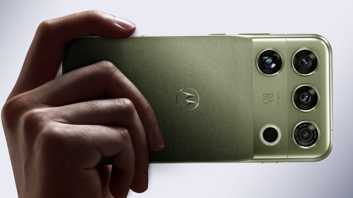 Motorola Signature 27 हुआ लॉन्च; 200MP कैमरा के साथ मिलेगा पावरफुल Snapdragon 8 Elite Extreme Gen 6 चिप