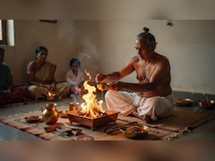 घर पर हवन कैसे करें? जानें सही समय, सामग्री और पूरी विधि, इन मंत्रों से दें आहुति