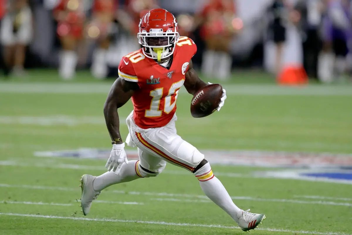 Chiefs players recreate Tyreek Hill’s signature move after Miami’s Week 2 loss