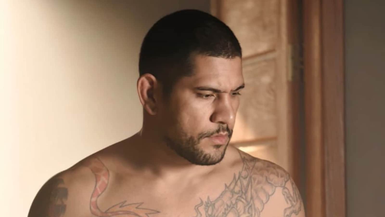 Alex Pereira Mocked Online After Unexpected Robbery At Home