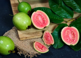 Forget Expensive Superfoods, Lifestyle Coach Wants You To Try This Everyday Fruit