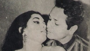 'There's No Meaning To That': Biswajit Chatterjee Recalls Controversial Kissing Scene With Rekha In <i>Do Shikari</i>