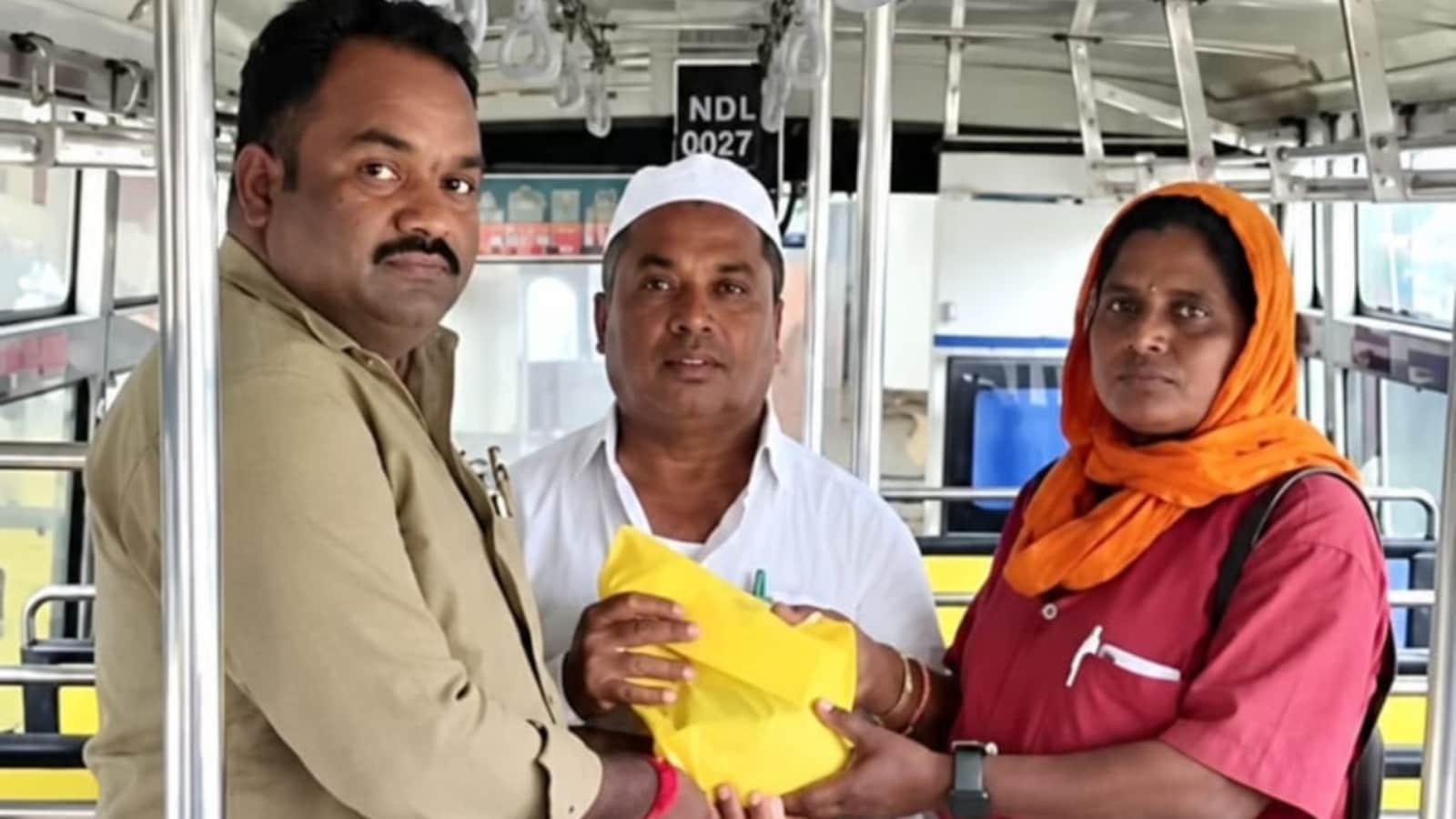 Telangana Bus Conductor Returns Rs 3 Lakh Left Behind by Haj-Bound Couple