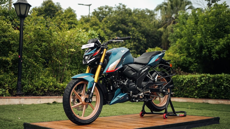 TVS का दिवाली तोहफा! नई Apache RTR 160 4V हुई लॉन्च, दमदार फीचर्स, जानें कीमत
