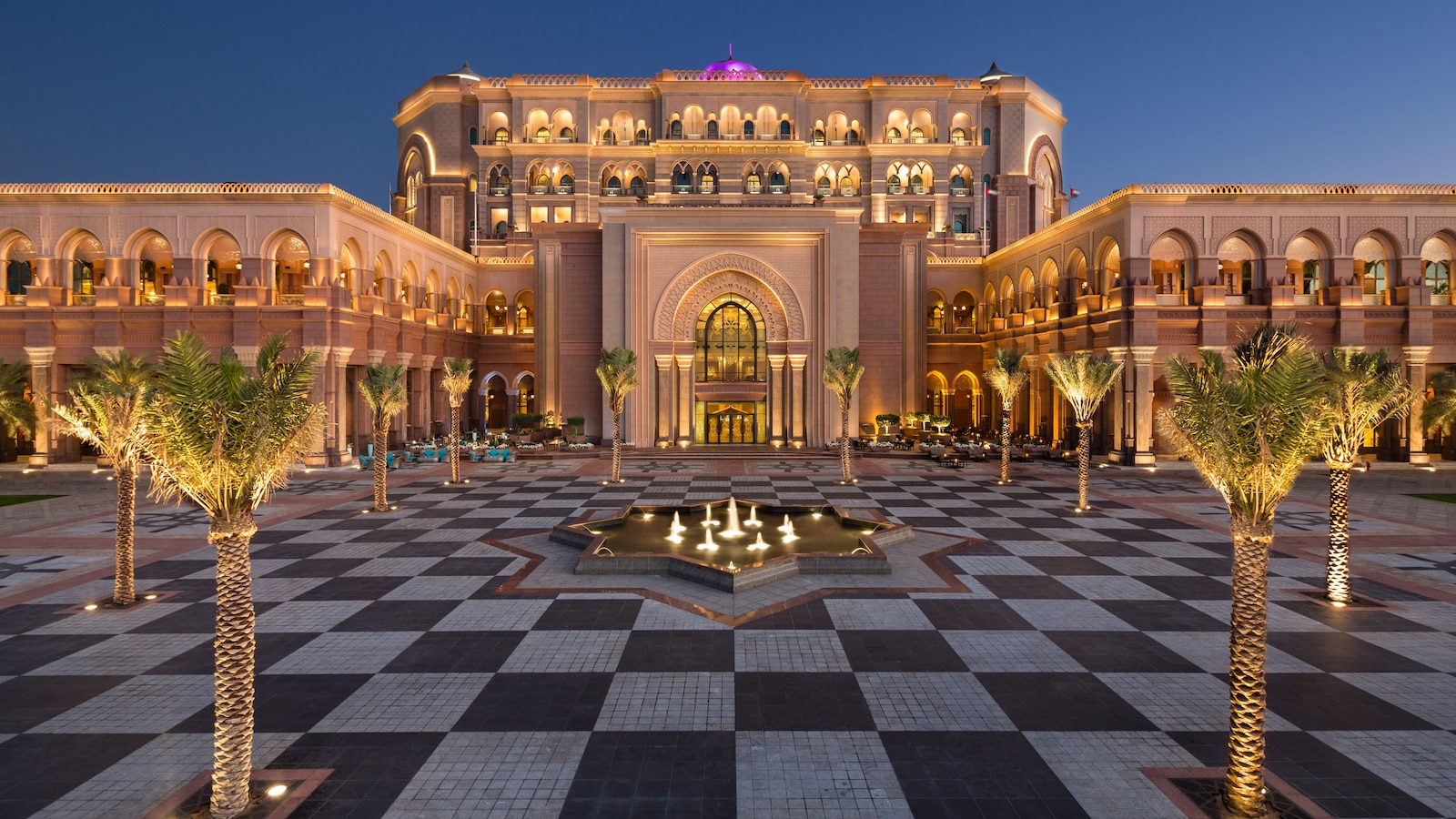 10 Picture-Perfect Abu Dhabi Spots to Elevate Your Social Feed
