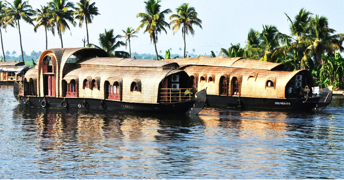 8 Offbeat Indian Destinations That Shine In October's Autumn Charm