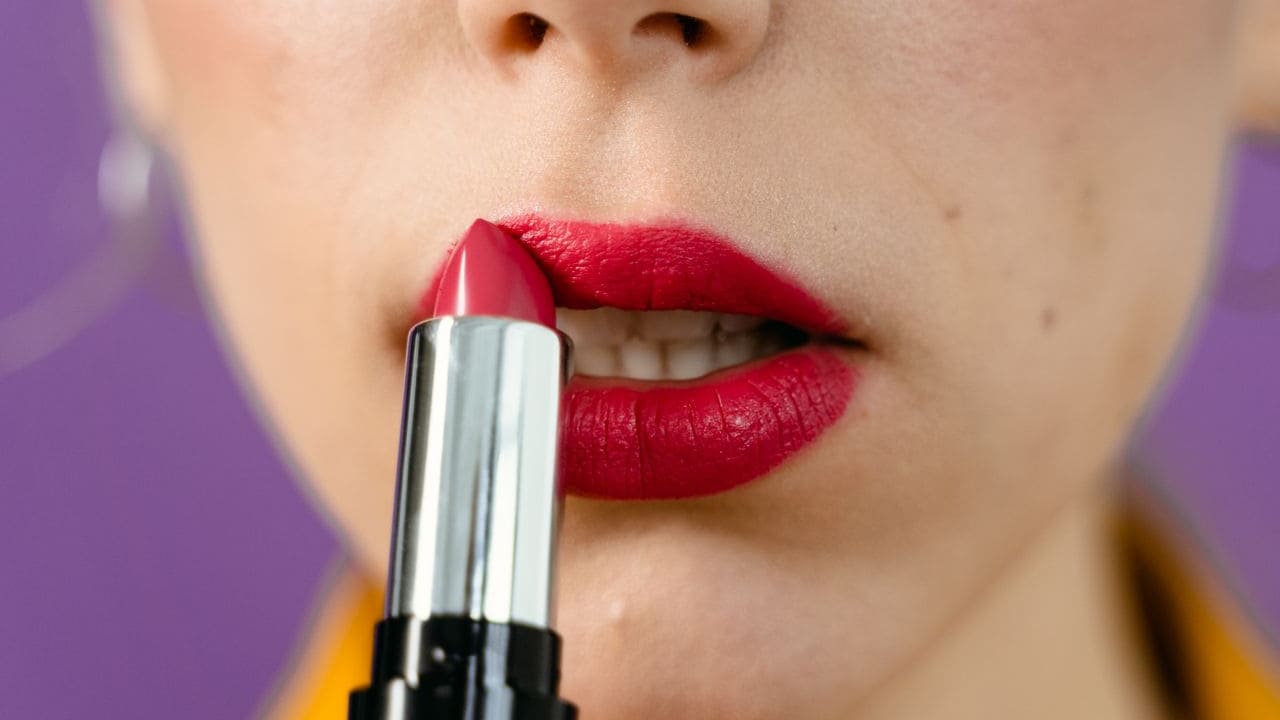 Best Matte Lipstick Non-Transfer Options For All-Day Wear Best Matte Lipstick Non-Transfer Options For All-Day Wear