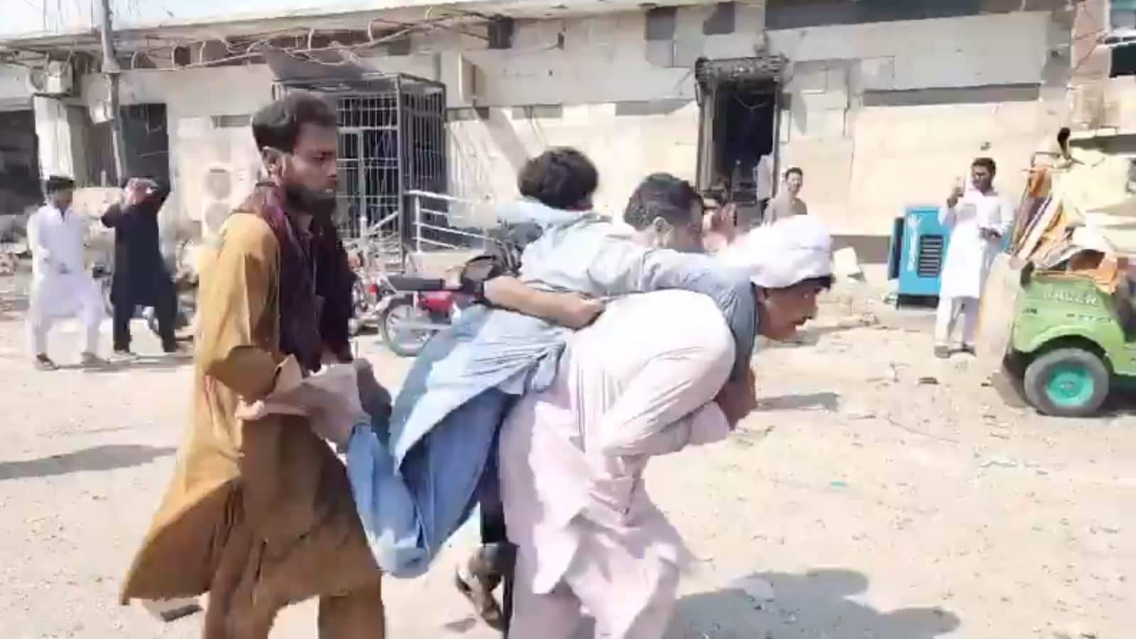 Pakistan Taliban Faction Claims Suicide Bombing at Kohat Police Mosque