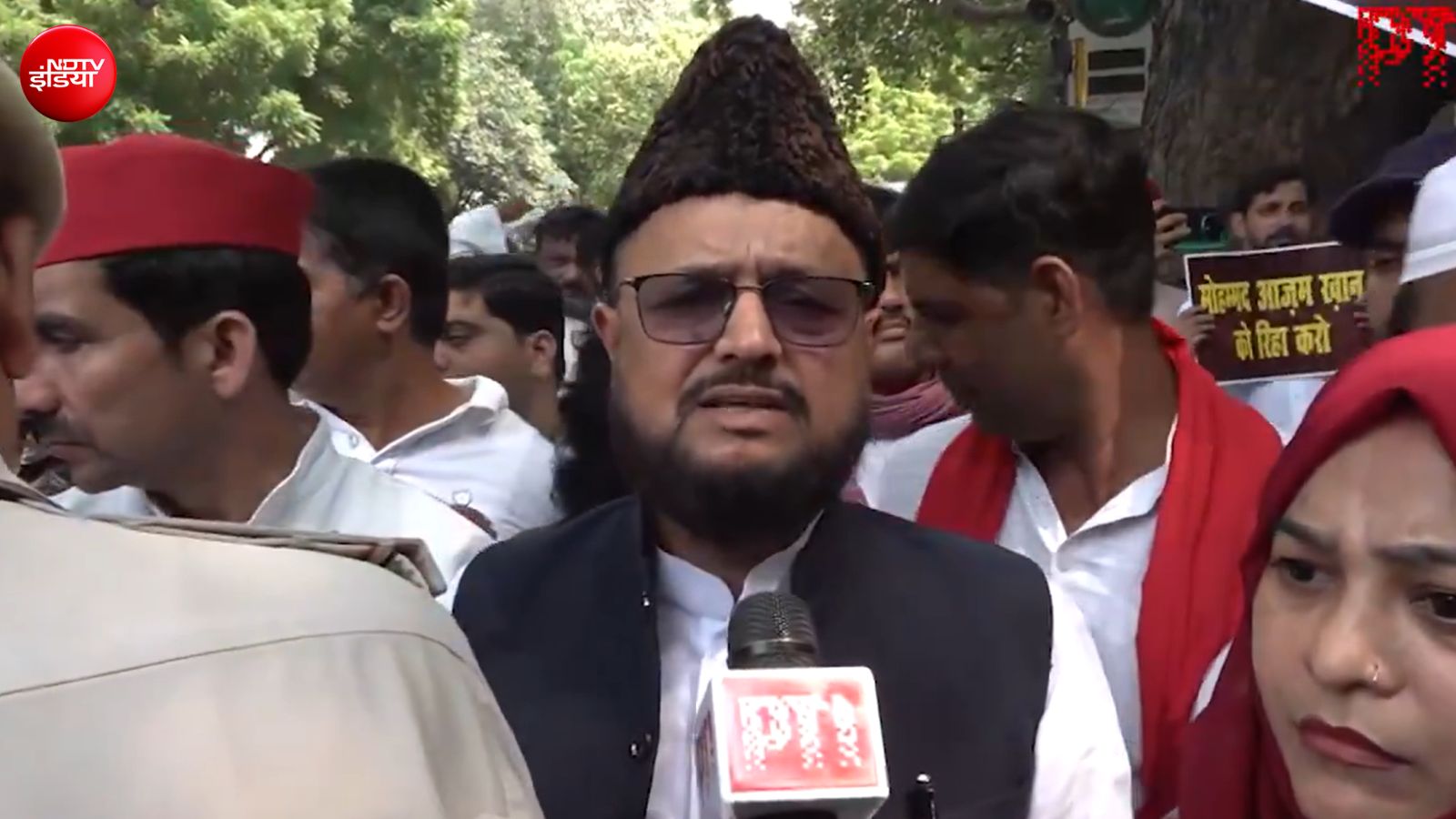 आजम खान के लिए जंतर-मंतर पर डटी सपा, जौहर यूनिवर्सिटी गिराने का भी विरोध; रामपुर की लड़ाई दिल्ली पहुंची