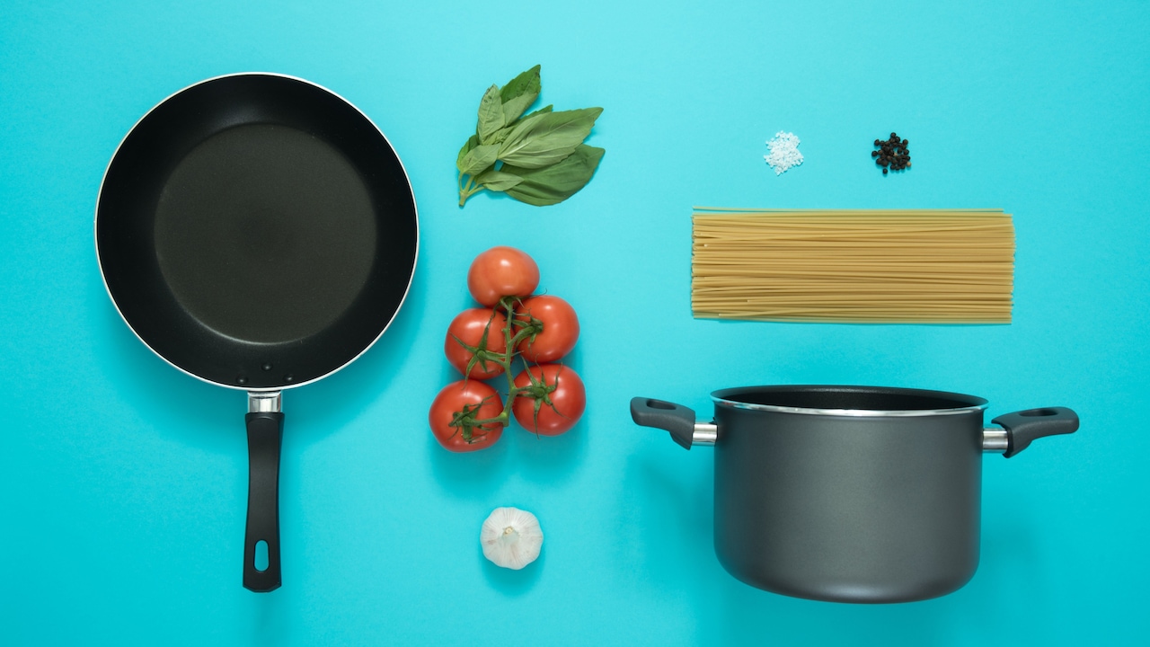 Myntra Big Brands Bash: Durable Cookware Sets Under ₹1,599 Myntra Big Brands Bash: Durable Cookware Sets Under ₹1,599
