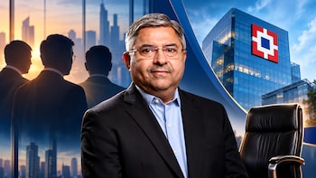 HDFC Bank CEO Race: Nuvama Backs Bharucha Over External Bets
