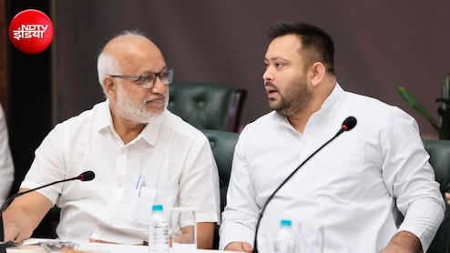 'चुनाव आयोग बीजेपी की कठपुतली, बैलेट पेपर से हो वोटिंग...', तेजस्वी यादव का सरकार पर बड़ा हमला