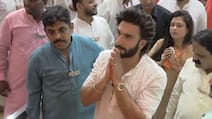 Dad-To-Be Ranveer Singh Offers Prayers At Lalbaugcha Raja. Internet Reacts