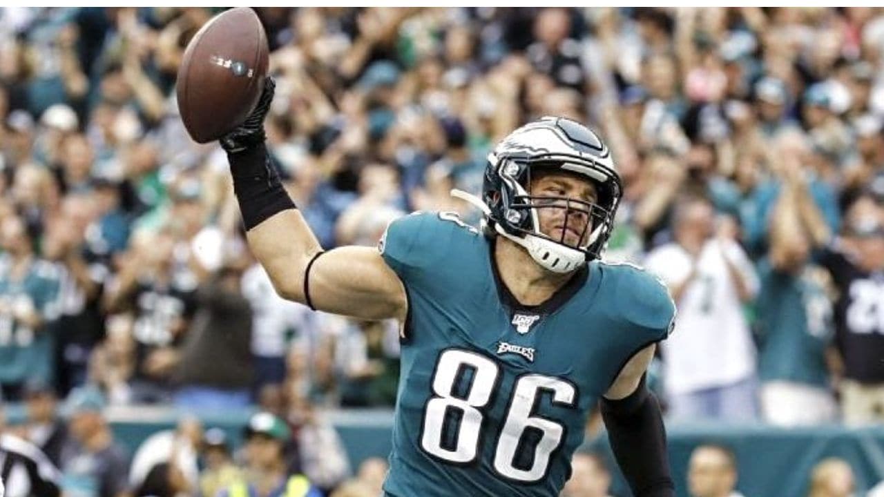 Zach Ertz returns to Philadelphia with chance to set Eagles reception record