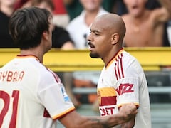 In-Form Donyell Malen Fires Roma To Serie A Summit, Inter On Their Heels
