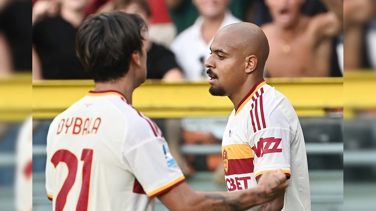 In-Form Donyell Malen Fires Roma To Serie A Summit, Inter Milan On Their Heels