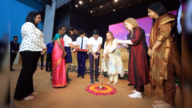 अहमदाबाद के अदाणी इंटरनेशनल स्कूल में शतरंज प्रतियोगिता का आयोजन, इतने खिलाड़ी ले रहे हैं भाग