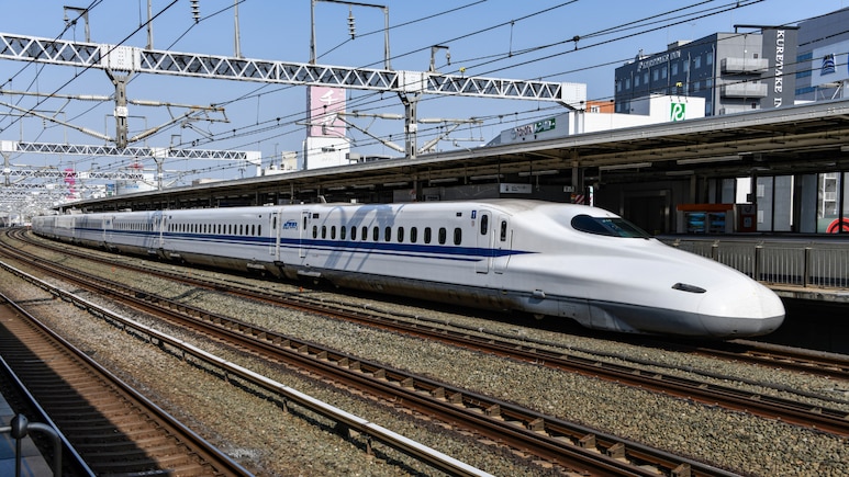 Japan And China Racing To Build World's Fastest Train That Would Beat Airplanes