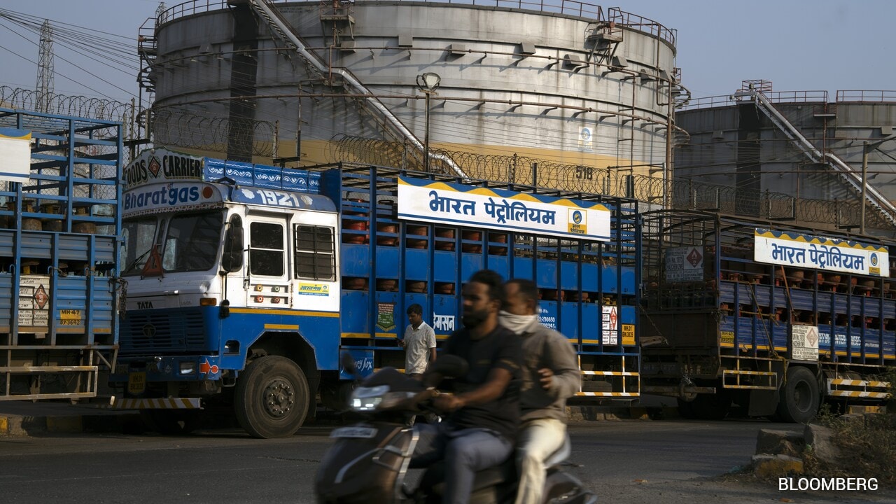 Global Investors Sell Indian Assets Amid Rising Oil Prices And Yields
