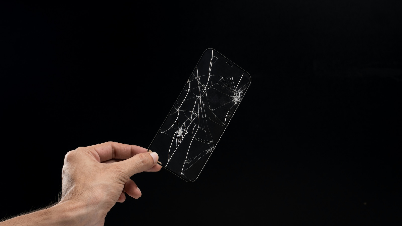 Man Runs Tempered Glass Screen Protector Business Earning Rs 50,000-60,000 Monthly