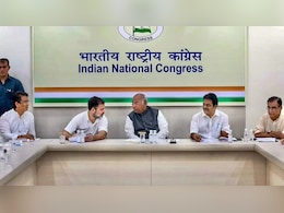 शुद्धिकरण विवाद पर कांग्रेस की नई रणनीति, एससी-एसटी सांसद करेंगे राष्ट्रपति से मुलाकात
