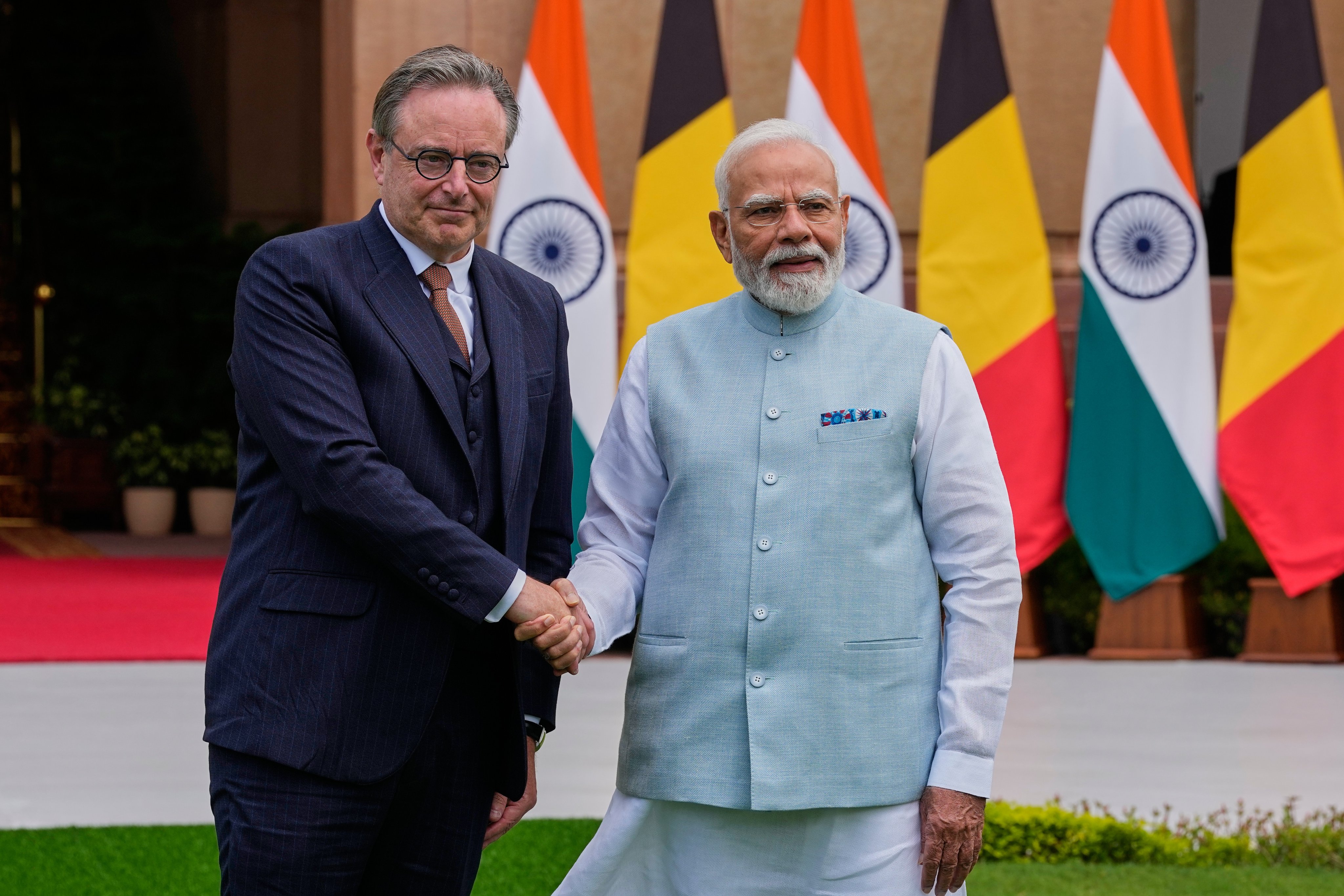 Belgian Prime Minister India Visit: पीएम मोदी के साथ बेल्जियम के प्रधानमंत्री Belgian Prime Minister India Visit: पीएम मोदी के साथ बेल्जियम के प्रधानमंत्री