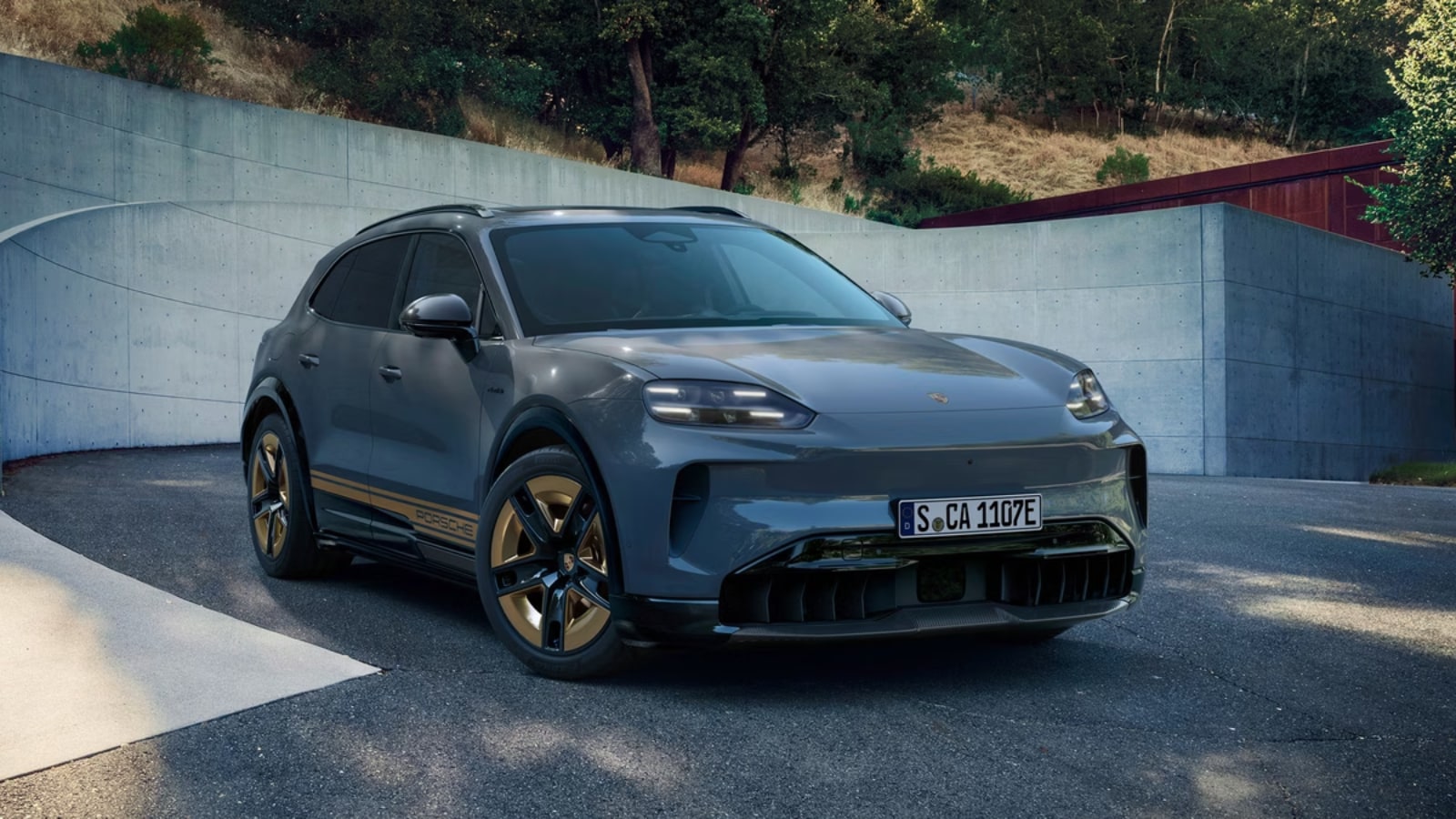 Porsche ने भारत में लॉन्च की Cayenne Electric, 600 किलोमीटर से ज्यादा की रेंज