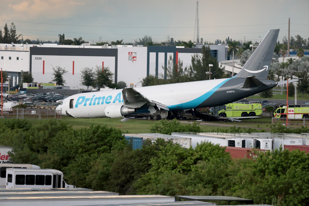 Video Shows Moment Amazon Cargo Plane Crashed In Miami Killing 5
